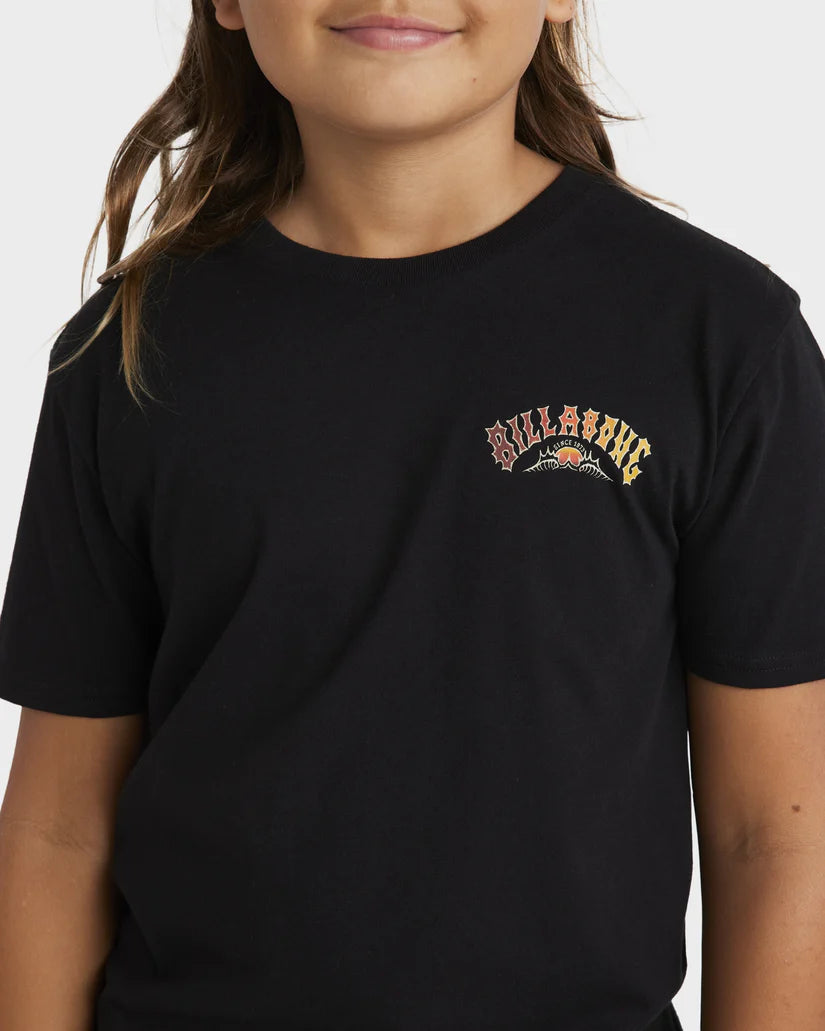 BOYS 8-16 THROW BACK T-SHIRT