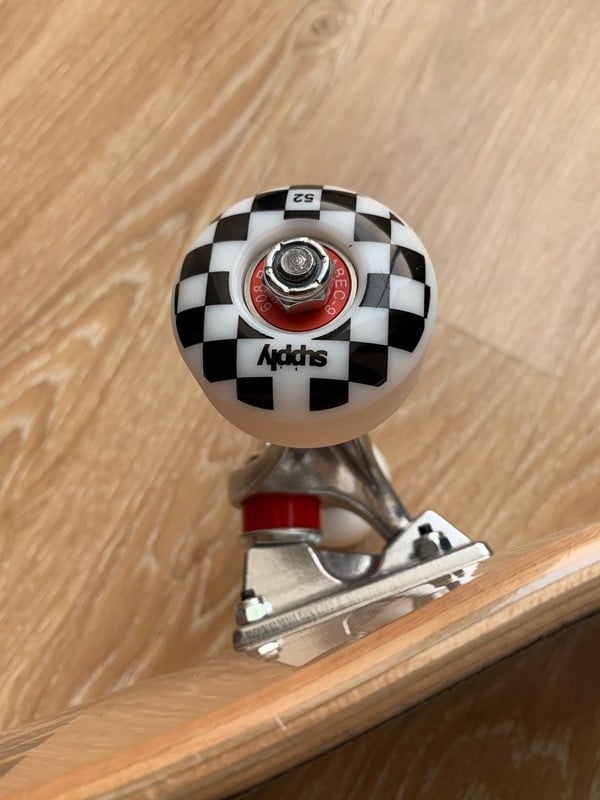 סקייטבורד קומפלט InterSkate Ruby מידה 9