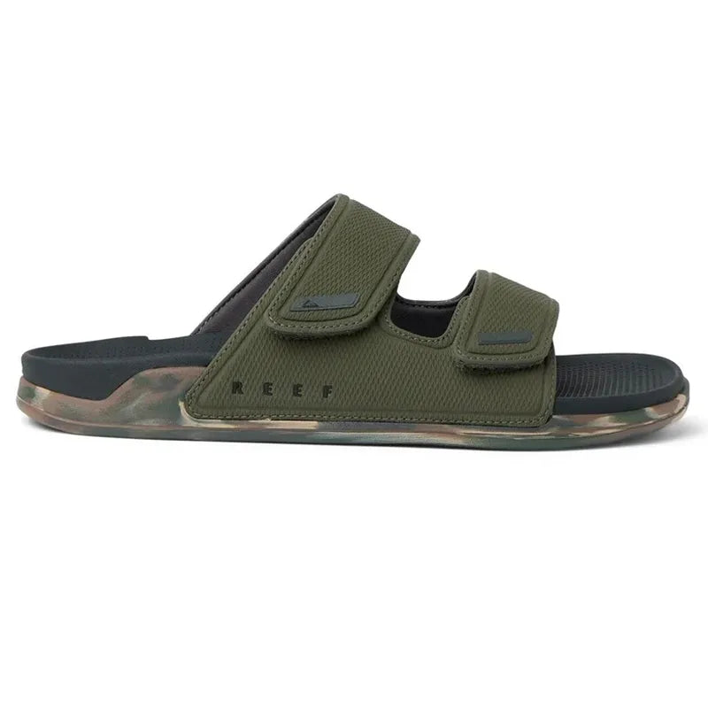 Phantom Tradewind Sandals in Fossil  ירוק